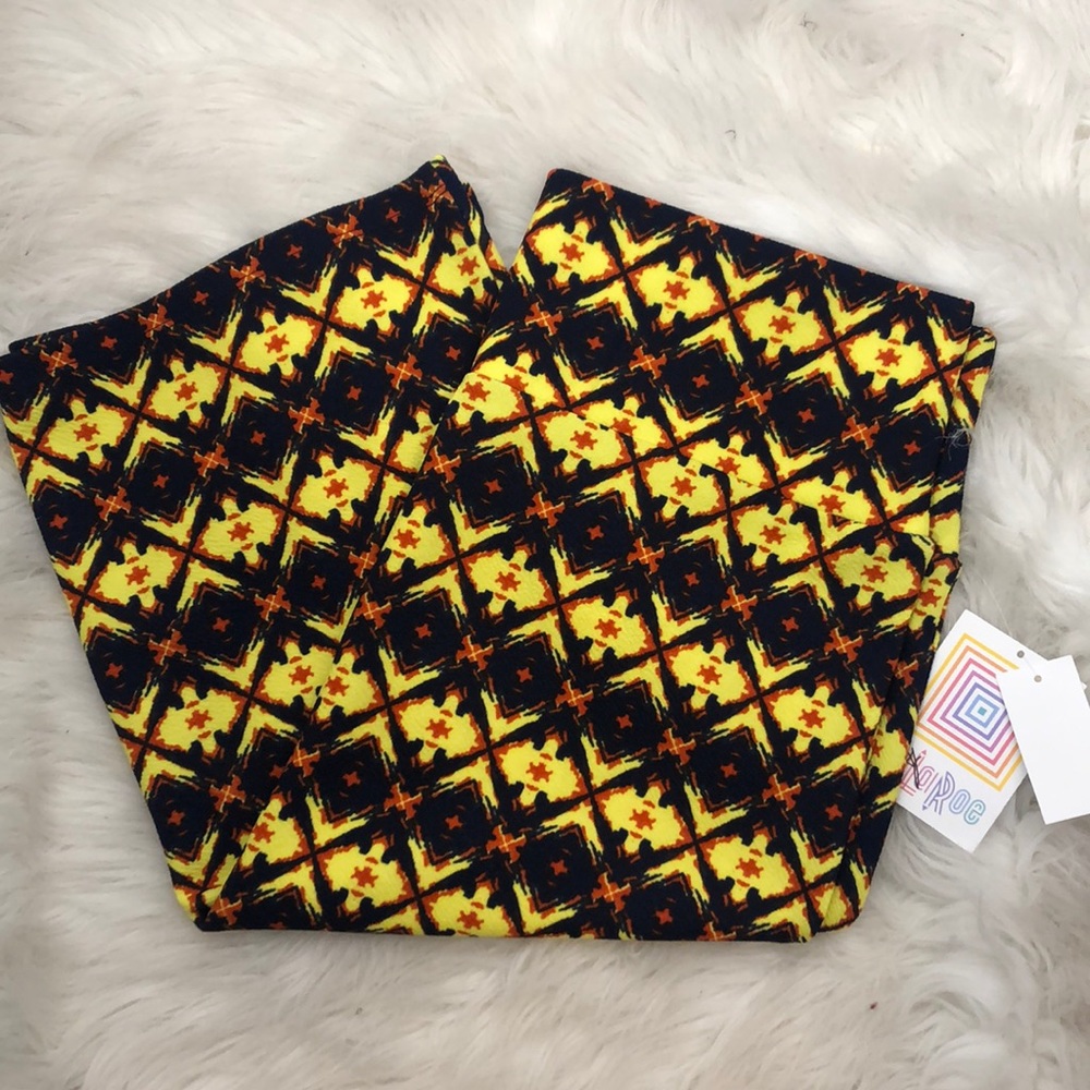 NWT Lularoe Cassie Skirt
